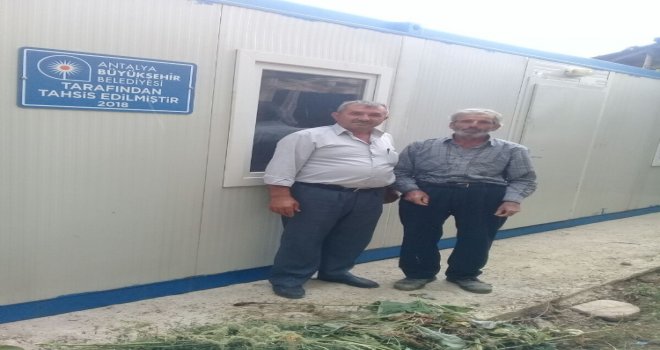 Büyükşehir Belediyesi Elmalıda Yaraları Sarıyor