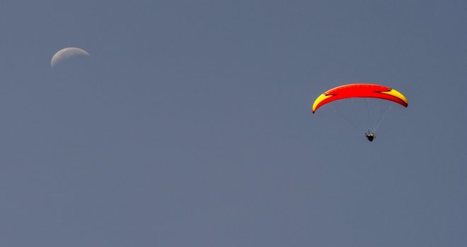 Başkentte Yamaçsız Yamaç Paraşütü