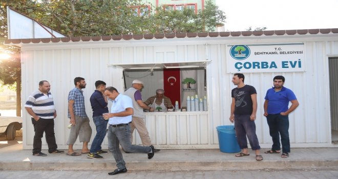 Çorba İkramı Vatandaşı Memnun Ediyor