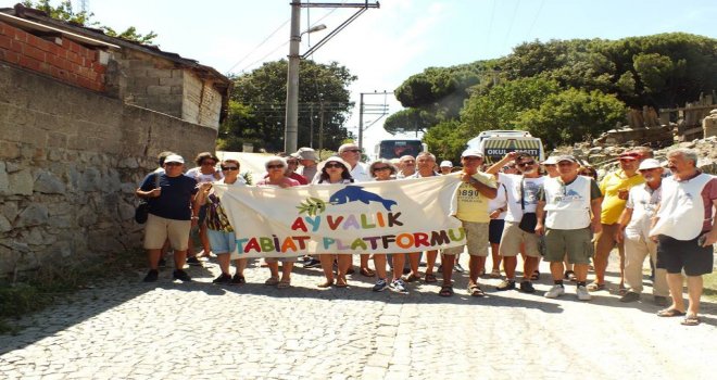 “Kozakta Altına Hayır” Eylemine Ayvalık Tabiat Platformu Da Destek Verdi