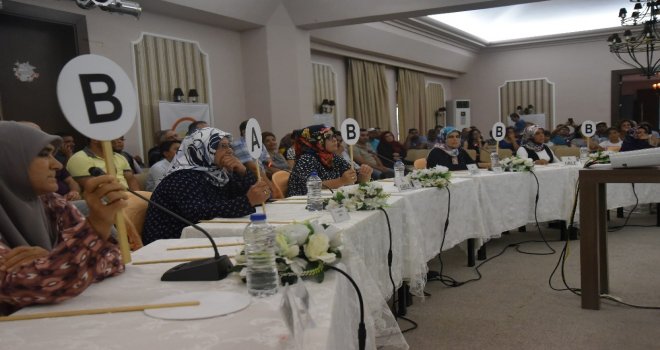 Kadın Çiftçilerin Yarışı Sürüyor