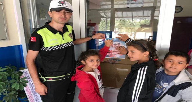 Gemerekte Sürücülere Afiş Ve Broşür Dağıtıldı