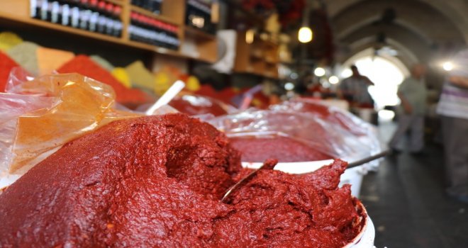 (Özel) Meşhur Kışlık Antep Salçası Tezgahlardaki Yerini Aldı