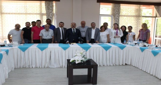 Vali Günaydın, Gazetecilerle Kahvaltıda Buluştu