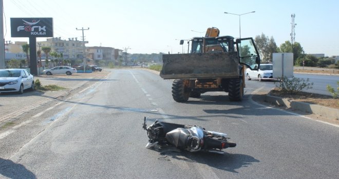 Elektrikli Bisiklet İş Makinesinin Kepçesine Çarptı:1 Yaralı