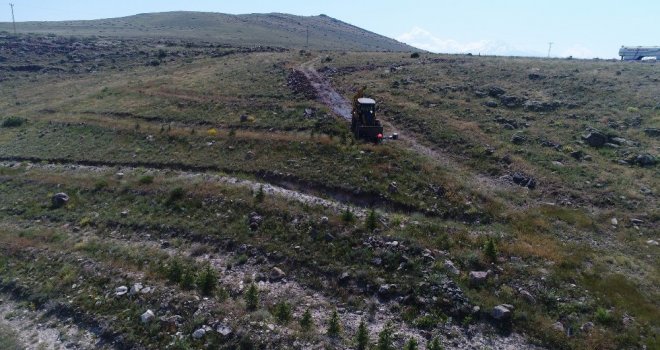 İncesu Belediyesi Ömer Halisdemirin Adını Yaşatıyor