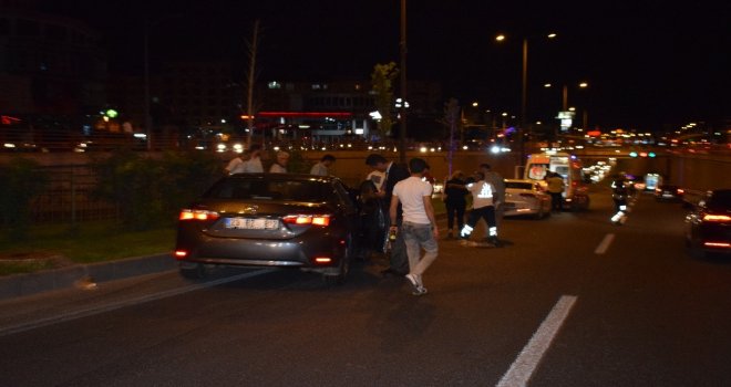 Bakan Konvoyunda Kaza: 4 Polis Yaralı