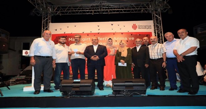 Kütahyalı Şair Züleyha Özbay Bilgiçe Uluslarası Ödül