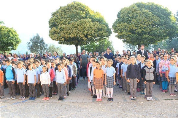 Osmaneli‘De De Yeni Eğitim Öğretim Yılının İlk Ders Zili Çaldı
