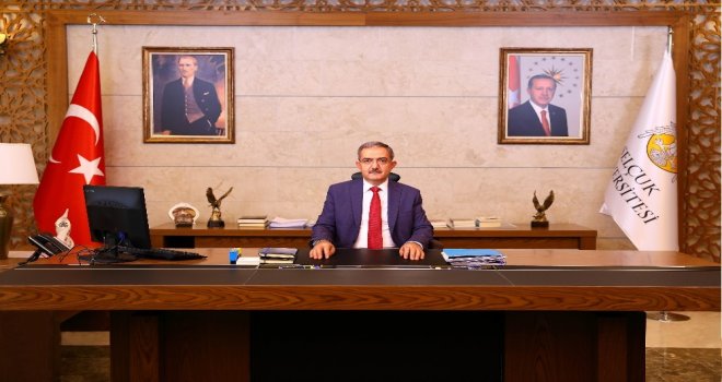 Rektör Şahin: “Gençliğimize Güvenmemiz Gerekiyor”