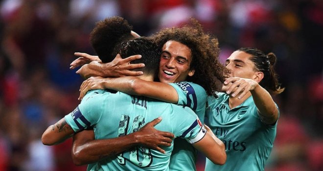 Arsenal, Paris Saint-Germaini Farklı Geçti: 5-1