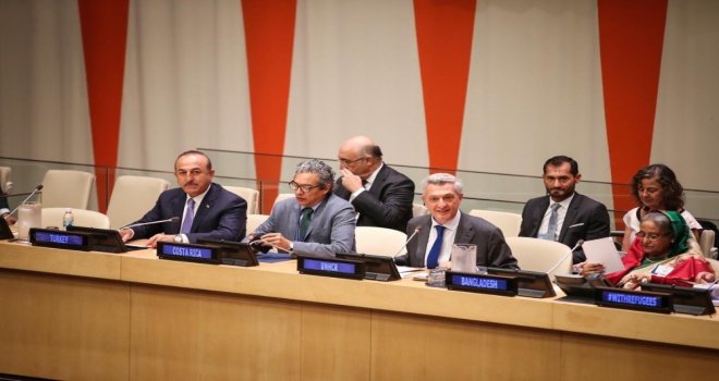 Bakan Çavuşoğlu Bmde “Mülteciler İçin Küresel Sözleşme” Oturumuna Katıldı