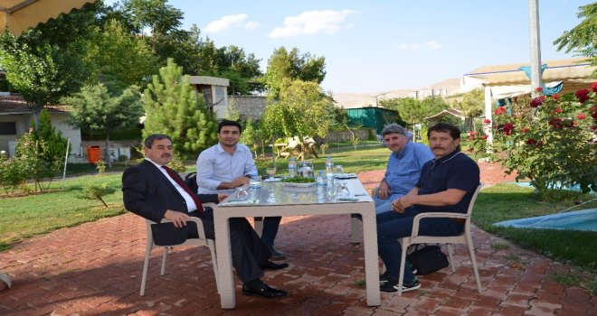 Eser Gazeteciler İle Bir Araya Geldi