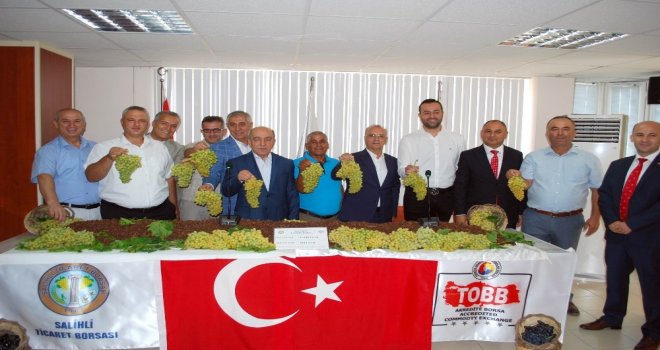 Salihlide Sezonun İlk Üzümü Kilosu 170 Tlden Satıldı