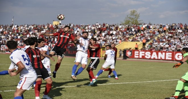 Tff 2. Lig, Utaş Uşakspor:1 - Niğde Anadolu Fk:1