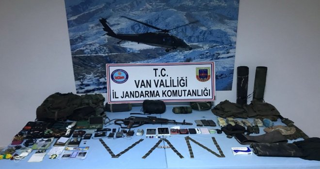 Vanda Etkisiz Hale Getirilen Teröristlerin Sığınağı Bulundu