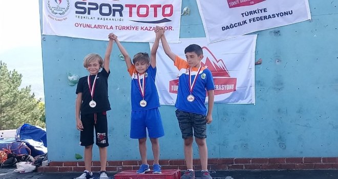 Minik Dağcılardan Büyük Başarı