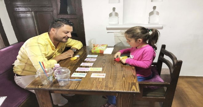 Konuşmakta Sıkıntı Çeken Çocuklar İçin Konuşma Terapisi