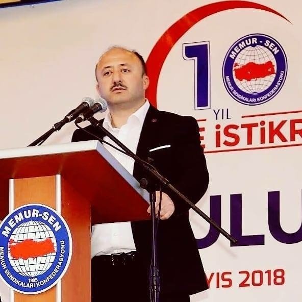 Eğitimcilerden Danıştaya ‘Andımız Tepkisi