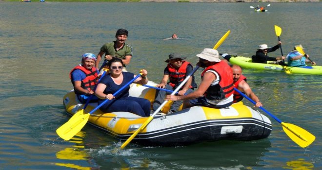 Doğa Severler Terörden Temizlenen Sat Göllerinde Şenlik Düzenlediler