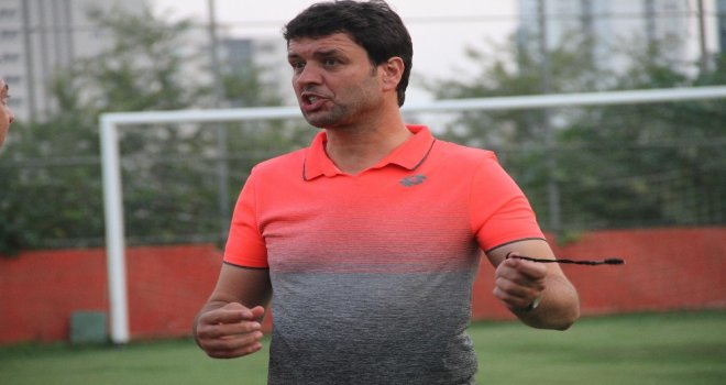 Adanaspor Teknik Direktörü Arslan: “4 Transfer Yapmak Zorundayız”