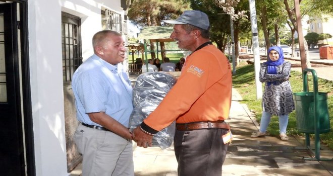 Şehitkamilde 250 Bin Kurban Poşeti Dağıtıldı