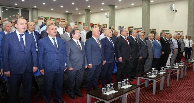 Gazetecilikte 30 Yılını Aşmış Meslek Mensupları Ödüllendirildi