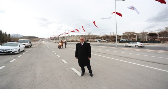 Büyükşehirden Havaalanı Gibi Çevre Yolu