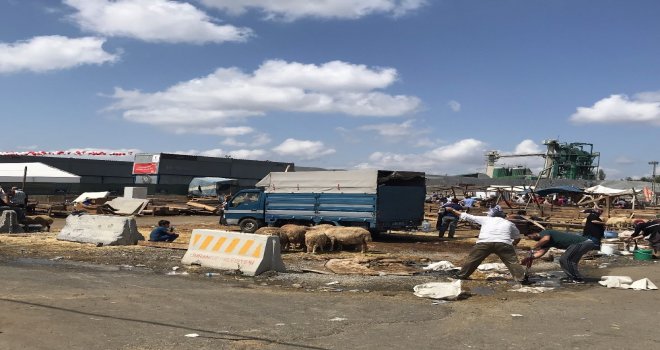 Bayramın 2Nci Gününde Kurban Pazarlarındaki Yoğunluk Azaldı