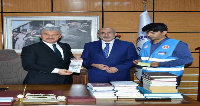 Vali Akın,  Kurban Bağışına Destek İstedi