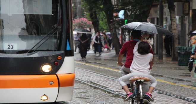 Yağmur Eskişehiri Terk Etmiyor