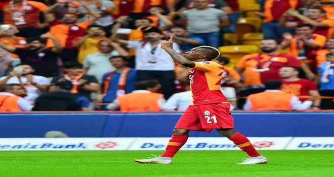 Galatasarayı Göztepe Karşısında 1-0 Öne Geçiren Golü 58 Bin Kişi İzledi