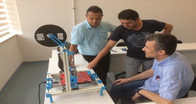 İçdaş Biga Mesleki Ve Teknik Anadolu Lisesi 3 Boyutlu Yazıcı Üretmeye Başladı