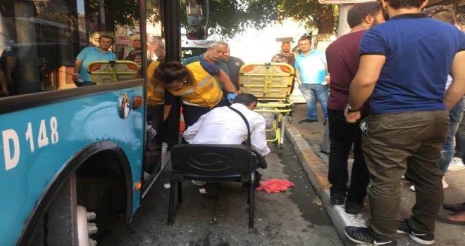 Beyoğlu Tarlabaşında Özel Halk Otobüsü Şoförüne Bıçaklı Saldırı
