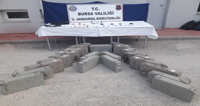 Bursada Baz Çetesi Yakalandı