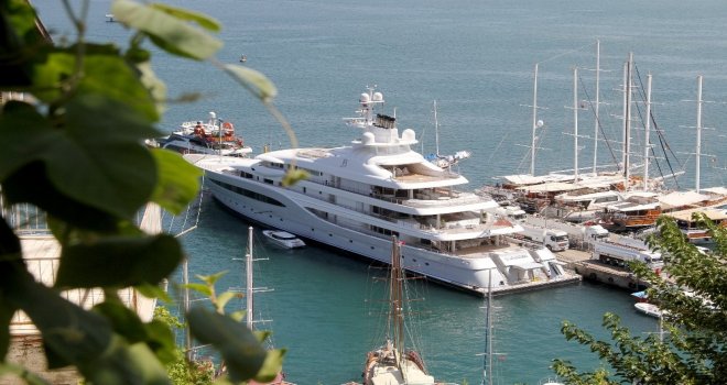 140 Milyonluk Lüks Yata 350 Bin Liralık Yakıt İkmali Yapıldı