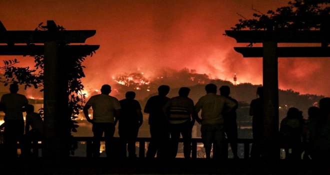 Portekiz Orman Yangınlarıyla Mücadele Ediyor