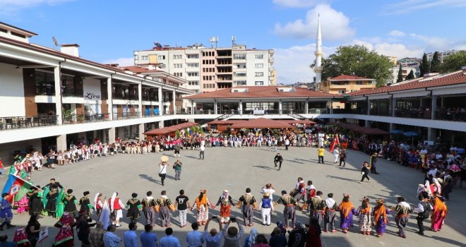 Uluslararası Akçaabat Müzik Ve Halkoyunları Festivali Başladı