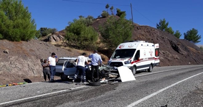 Adıyamanda Otomobiller Çarpıştı: 6 Yaralı