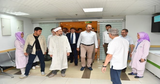 Adalet Bakanı Gül Ve Diyanet İşleri Başkanı Erbaş, Diyanet Mekke Hastanesini Ziyaret Etti