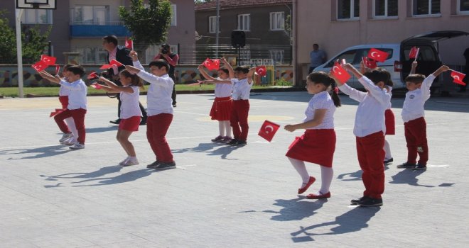 Erzincanda 40 Bin 97 Öğrenci Ders Başı Yaptı