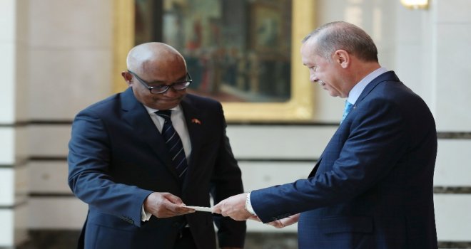 Angola Büyükelçisi Patricio, Cumhurbaşkanı Erdoğana Güven Mektubu Sundu