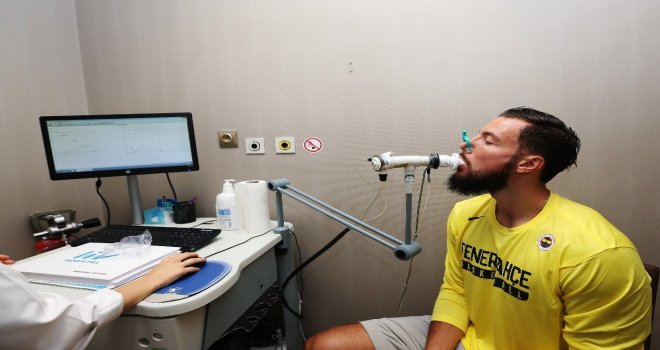 Fenerbahçe Doğuşun Yeni Transferi Lauvergne Sağlık Kontrolünden Geçti