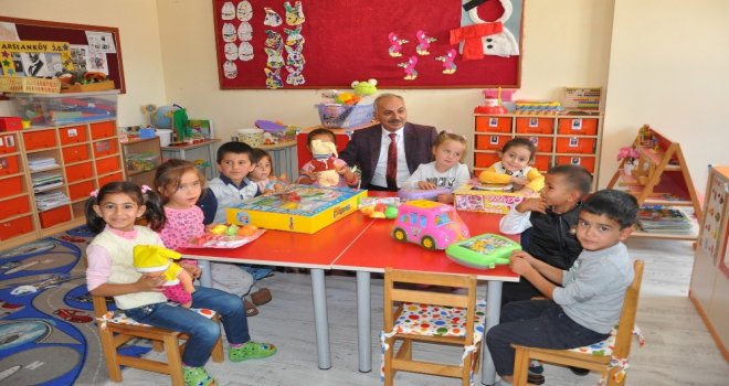 Dinçerden Mezun Olduğu Arslanköy İlköğretim Okuluna Yardım
