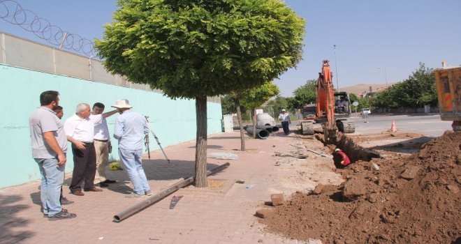 İncesuda Yağmur Ve Kar Suyu Tahliye Kanalı Yapım Çalışması Başladı