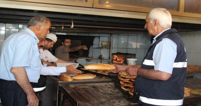 Başkaledeki Lokanta Ve Fırınlar Denetlendi