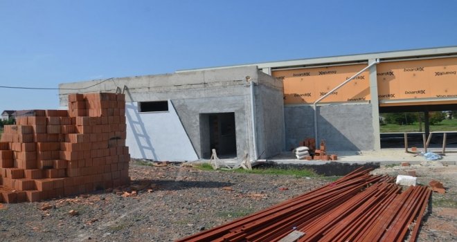 Ergene Belediyesinin Çok Amaçlı Düğün Salonu Projesi Devam Ediyor