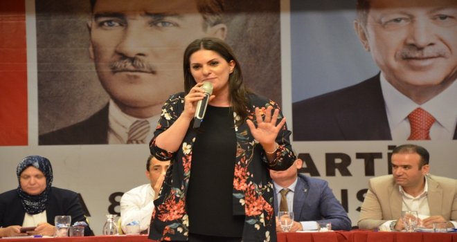 Sarıeroğludan Muhalefete: “Biri ‘Küstüm Oynamıyorum Diyor, Diğeri Koltuğa Yapışmış”