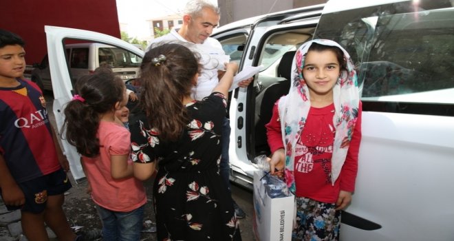 Şırnak Belediyesi Bayram Öncesi Çocukların Yüzünü Güldürdü