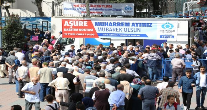 Sultangazide 10 Bin Kişiye Aşure İkram Edildi